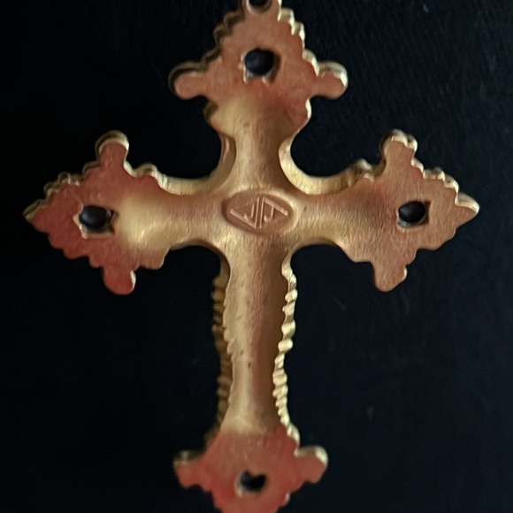 Vintage JJ Jonette gold toned signed cross necklace - Picture 4 of 4